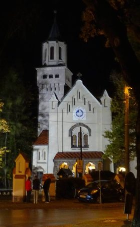 z-frontu-przez-skrzyżowanie2